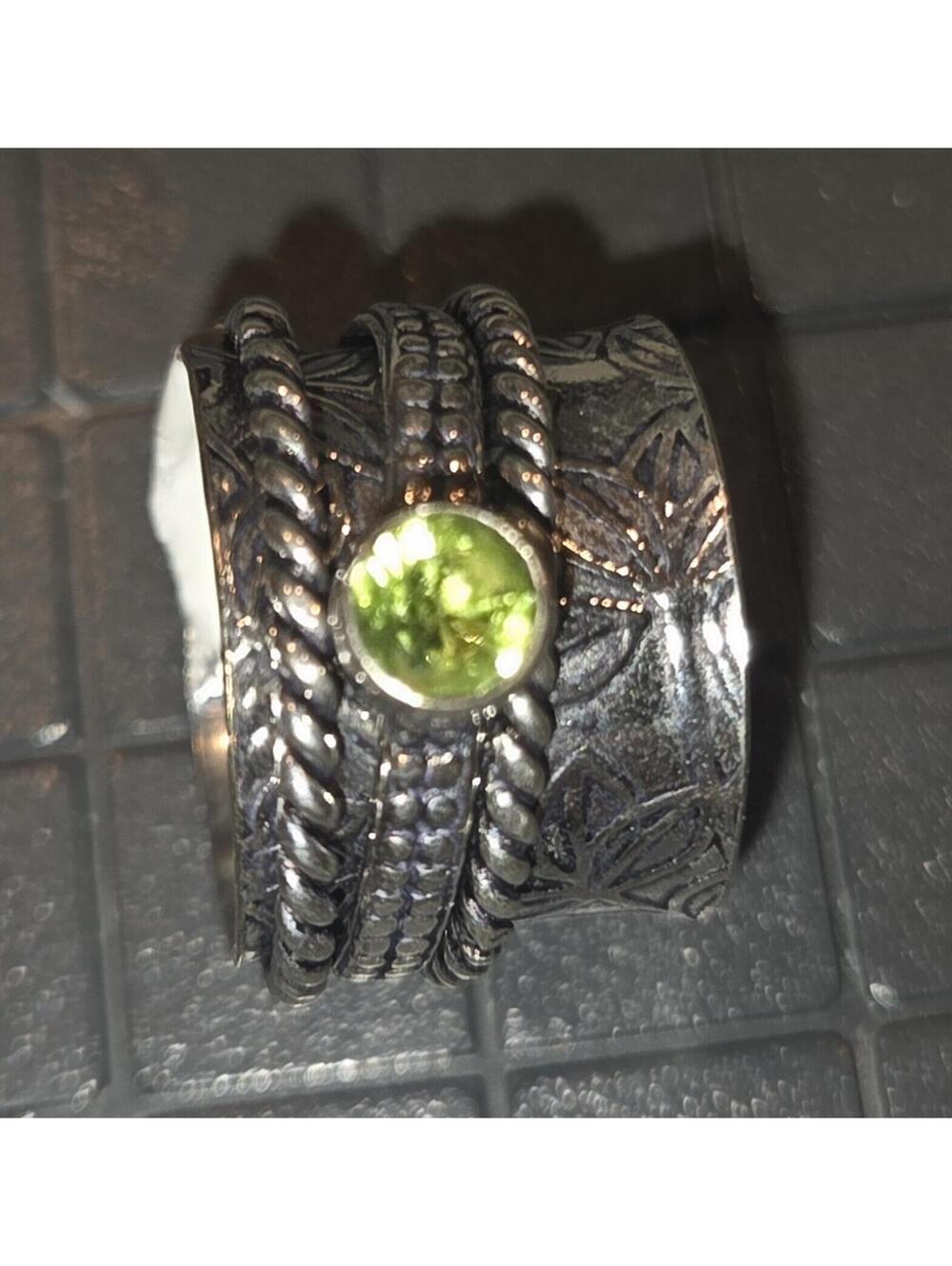 Sterling Silver 925 Ring with Green Stone, Ornate Rope Detail